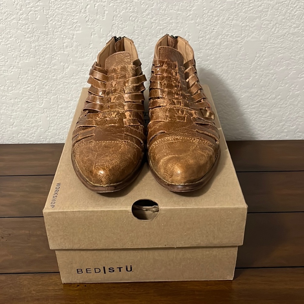 Bed | Stu Las Cruces Shoes, Tan Lux, USA 8, EUR 38, Excellent Condition